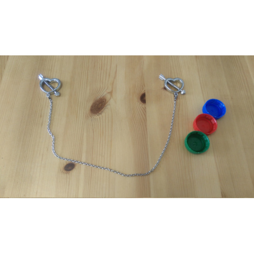 Hartjes aan Tepelketting