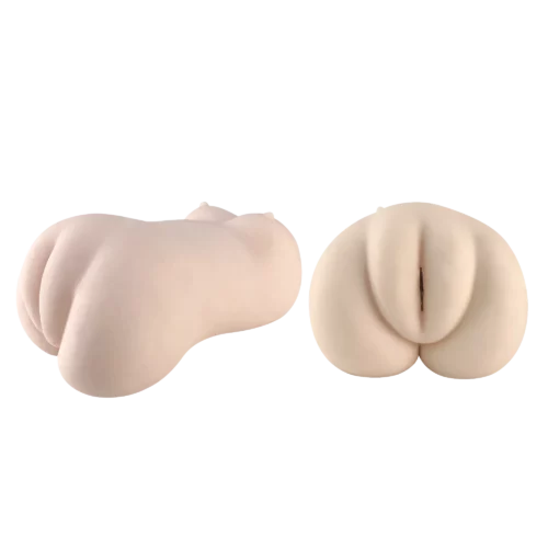 Velká realistická vagina náznak prsou